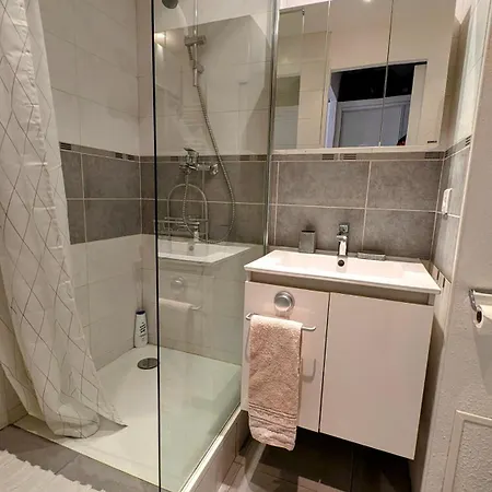 T2 Climatise Vue Exceptionnelle Acces