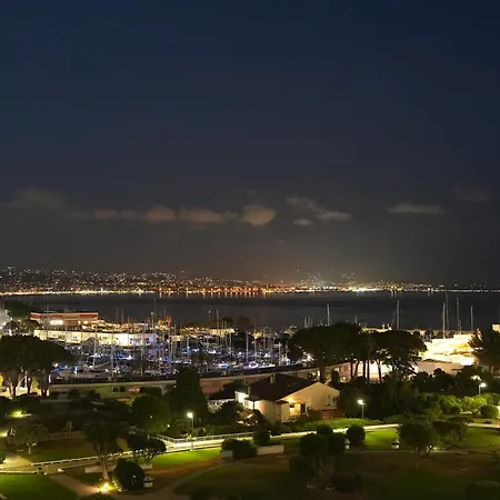 T2 Climatise Vue Exceptionnelle Acces